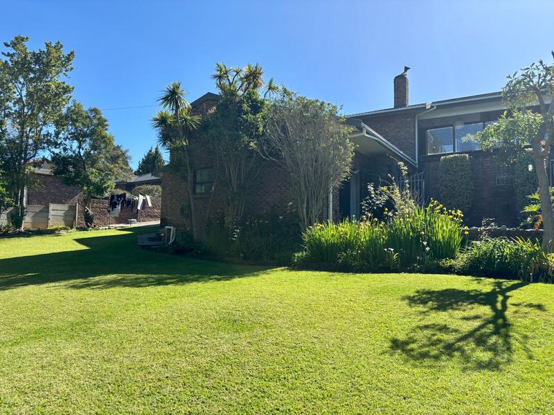5 Bedroom Property for Sale in Denver Park Western Cape